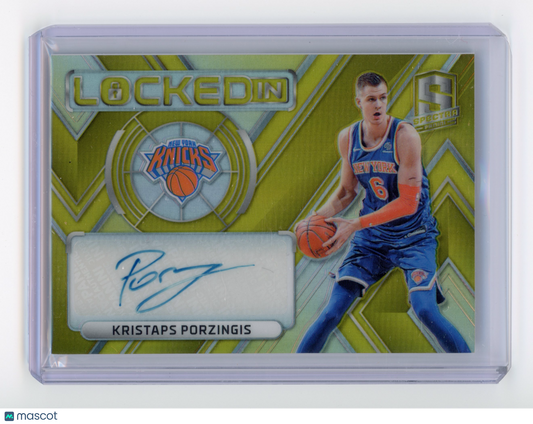 2017 Panini Spectra Kristaps Porzingis Locked In Signatures Gold 09/10 #LI-KPZ