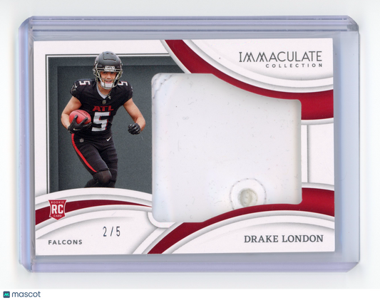 2022 Panini Immaculate Collection Drake London Gloves RC 2 / 5 #RL-DLO
