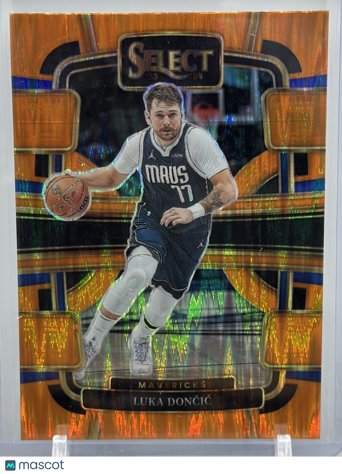 Luka Doncic 2023 Panini Select Orange Flash #51