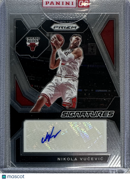 2023 Panini Prizm Nikola Vučević Signatures #SIG-VUC